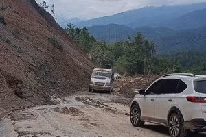 Với tinh thần chủ động, quyết liệt, ngành đường bộ đang nỗ lực cao nhất, chạy đua với thời gian để khôi phục hệ thống giao thông, bảo đảm an toàn tuyệt đối cho người và phương tiện, góp phần giảm thiểu thiệt hại, sớm ổn định đời sống nhân dân các tỉnh miền núi phía bắc.