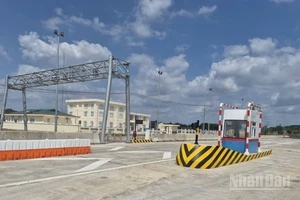 Trạm thu phí tại nút giao cao tốc Phan Thiết - Dầu Giây và QL1A (lý trình Km63 tuyến Phan Thiết - Dầu Giây).
