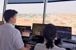 Tổng công ty Quản lý bay Việt Nam (VATM) đã điều hành an toàn 26.771 chuyến bay trong các ngày cao điểm dịp nghỉ lễ từ 25-27/4 và 30/4-4/5/2026.