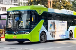 Trong 6 tháng đầu năm, Tổng công ty đã chuyển đổi 281 xe buýt điện cho 17 tuyến.