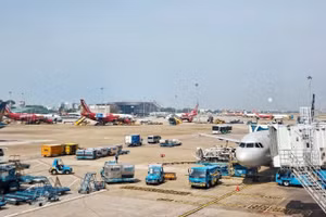 Phó Thủ tướng Thường trực Phạm Gia Túc yêu cầu rà soát trong quý II/2026 hoàn thiện quy hoạch hệ thống cảng hàng không toàn quốc thời kỳ 2021-2030, tầm nhìn đến năm 2050.