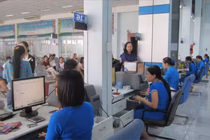 Ảnh minh họa: Tân sinh viên nhập học năm 2026 và người thân đi cùng được giảm 10% giá vé tàu. (Nguồn: vr.com.vn)