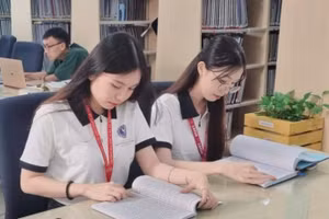 Sinh viên Trường đại học Luật Thành phố Hồ Chí Minh đang học tập 