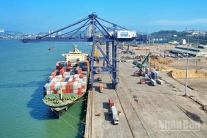 Cảng Cái Lân (Quảng Ninh).