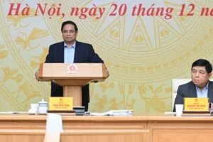 Thủ tướng Phạm Minh Chính phát biểu chỉ đạo tại phiên họp.