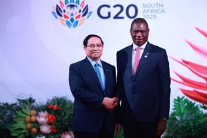 Lãnh đạo nước Chủ tịch G20 Nam Phi chủ trì lễ đón Thủ tướng Chính phủ Phạm Minh Chính và các Nguyên thủ, người đứng đầu chính phủ các nước. (Ảnh: VGP/Nhật Bắc)