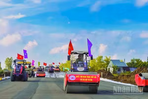 Rộn ràng thi đua về đích sớm trên các công trường xây dựng hạ tầng giao thông.