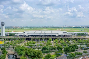 Cảng hàng không quốc tế Tân Sơn Nhất hiện hữu.