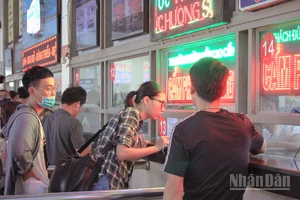 Giá vận tải tại các tỉnh, thành phố đã buộc phải tăng theo giá nhiên liệu tăng.