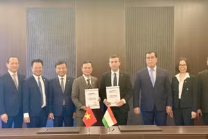 Biên bản ghi nhớ giữa VNR và TR tập trung vào những điều khoản chiến lược nhằm hiện thực hóa mục tiêu tối ưu hóa chuỗi cung ứng logistics. (Ảnh: Tổng Công ty Đường sắt Việt Nam)