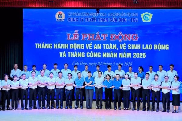 Lãnh đạo Công ty và các phòng, ban, phân xưởng hưởng ứng Tháng hành động về an toàn, vệ sinh lao động năm 2026.