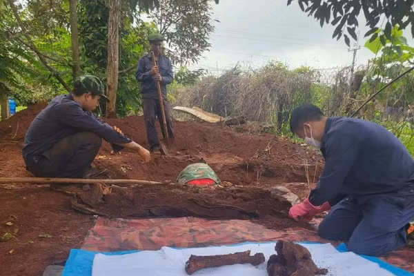 Phần mộ liệt sĩ được tìm thấy tại xã Ia Boòng.