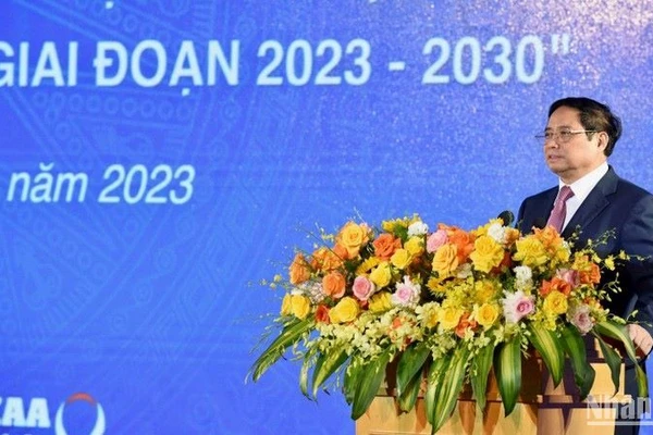 Thủ tướng Phạm Minh Chính phát biểu tại Lễ phát động Phong trào "Cả nước thi đua xây dựng xã hội học tập, đẩy mạnh học tập suốt đời giai đoạn 2023-2030". (Ảnh: Trần Hải).