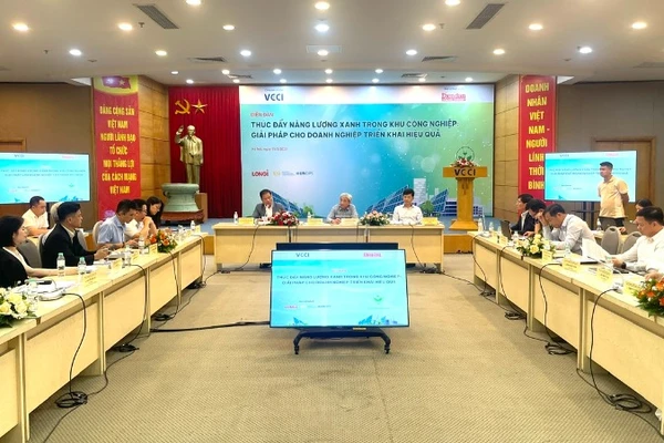 Diễn đàn “Thúc đẩy năng lượng xanh trong khu công nghiệp: Giải pháp cho doanh nghiệp triển khai hiệu quả”. 