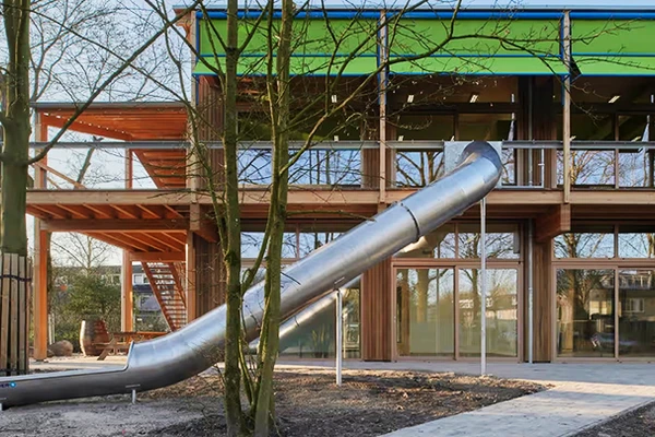 Trường De Zevensprong tại Eindhoven. Ảnh: MWA HART NIBBRIG