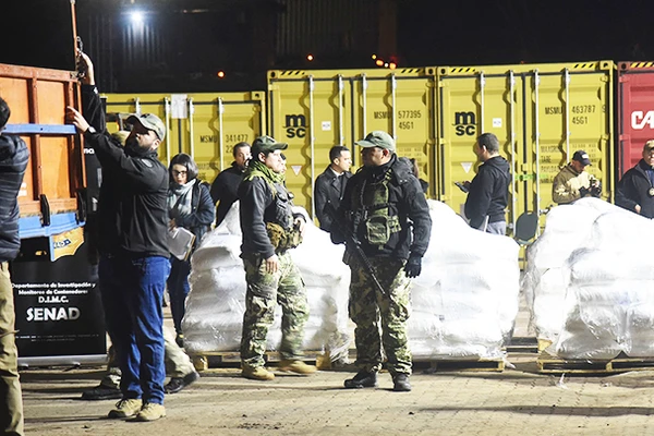 Cảnh sát thường xuyên phát hiện các lô hàng cocaine tại Antwerp. Ảnh: BELGA NEWS