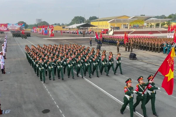 Tiểu ban diễu binh, diễu hành tại Lễ kỷ niệm 50 năm Ngày Giải phóng miền nam, thống nhất đất nước tổ chức tổng hợp luyện các lực lượng lần thứ 2. (Ảnh: QUANG PHONG)