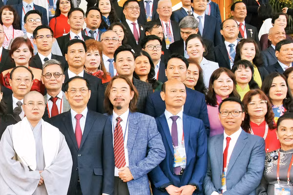 Các đại biểu trí thức, kiều bào tham dự Xuân quê hương 2023. (Ảnh: KHÁNH AN) 