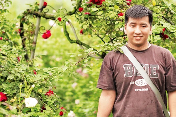 Dùng TikTok đưa hoa hồng Mê Linh đi muôn phương