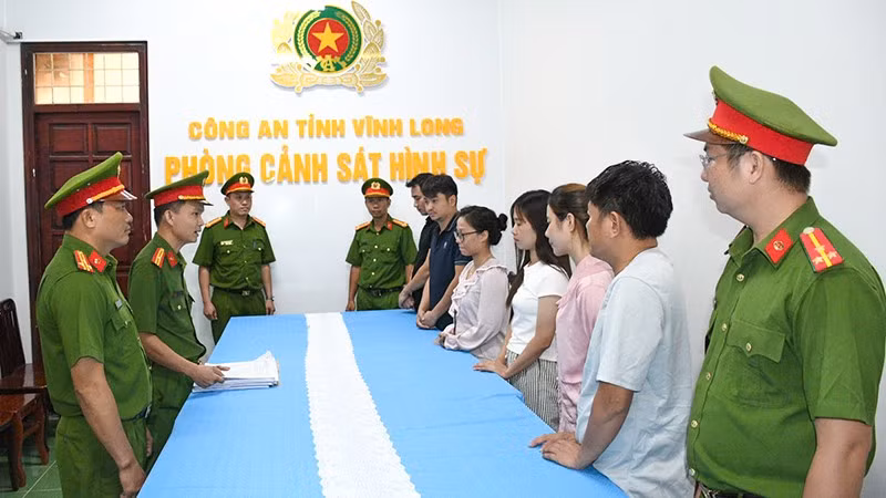 anh-2-lua-dao.jpg