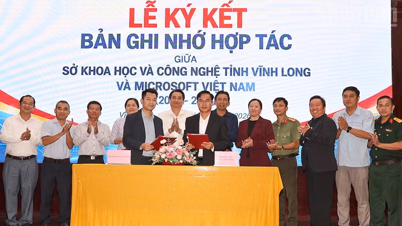 Nghi thức lễ ký kết. (Ảnh: BÁ DŨNG)