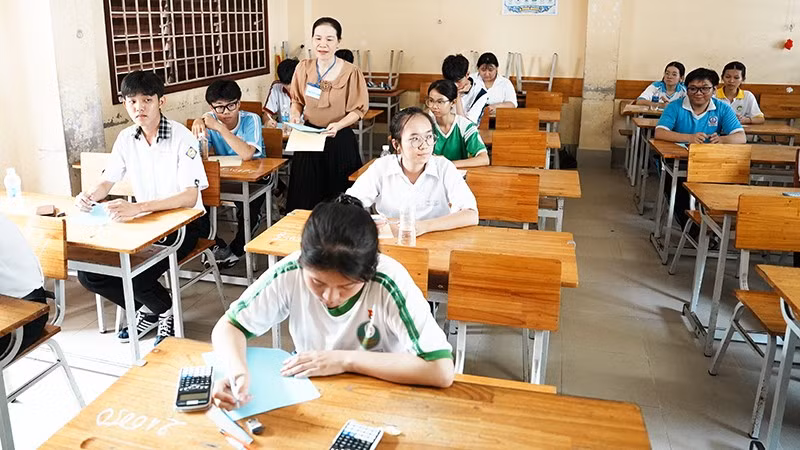 anh-3-thi-may-tinh.jpg
