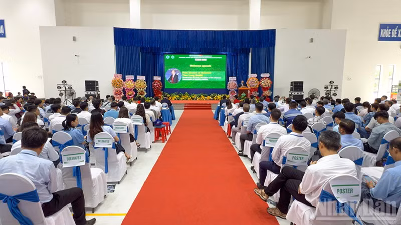 ndo_br_anh-2-quang-canh-hoi-thao.jpg