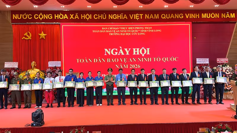 hinh-2-ngay-hoi.jpg