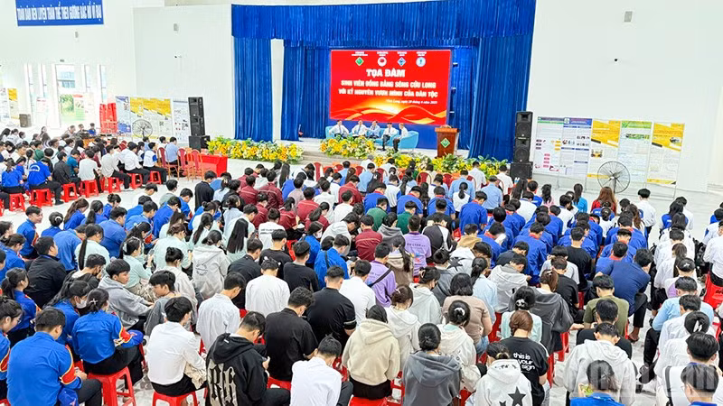 ndo_br_anh-3-quang-canh-toa-dam.jpg