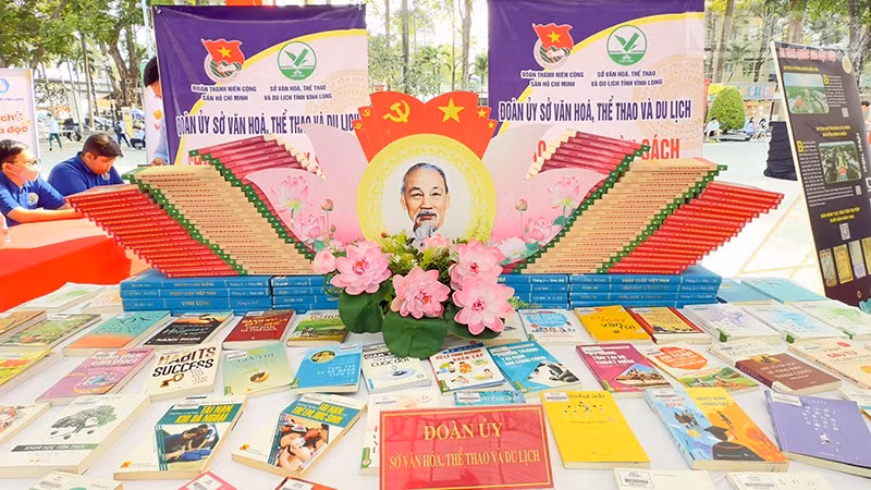 ndo_tr_anh-8-sach.jpg