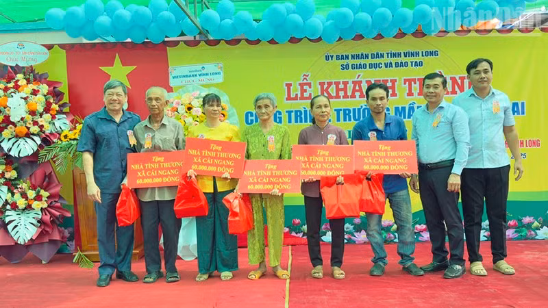 ndo_tr_anh-3-trao-nha-tinh-thuong.jpg
