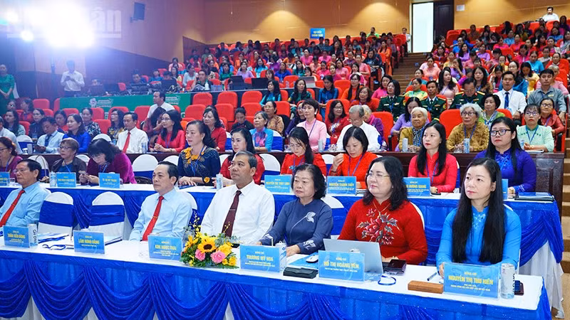 ndo_tl_anh-5-dai-beu-tham-du-dai-hoi.jpg