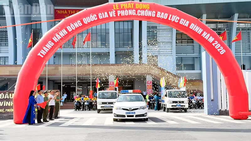 ndo_tl_anh-4-bao-luc.jpg