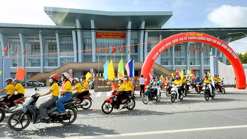 ndo_tl_anh-5-bao-luc.jpg