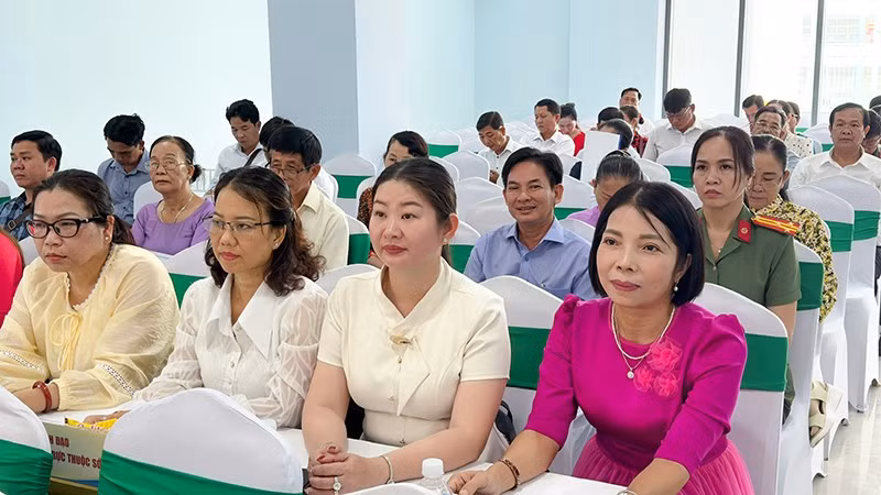 anh-4-gia-dinh.jpg