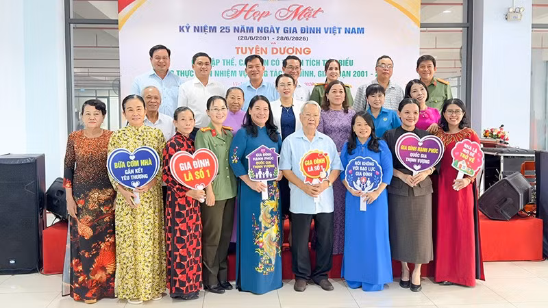 anh-5-gia-dinh.jpg