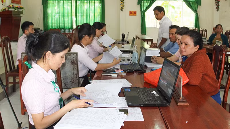Tín dụng chính sách xã hội hỗ trợ giải quyết việc làm tạo động lực phát triển kinh tế-xã hội địa phương. 