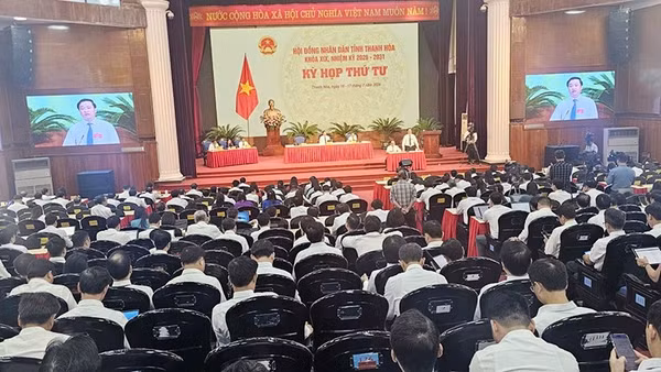 Quang cảnh phiên chất vấn.