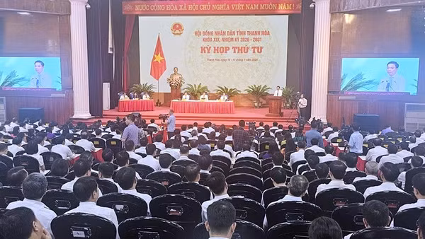 Quang cảnh kỳ họp.