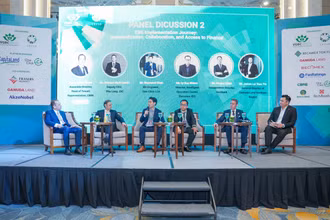 Các diễn giả thảo luận tại phiên thứ 2 với chủ đề: “Giải pháp huy động Tài chính xanh và Thực thi ESG trong thực tiễn”.