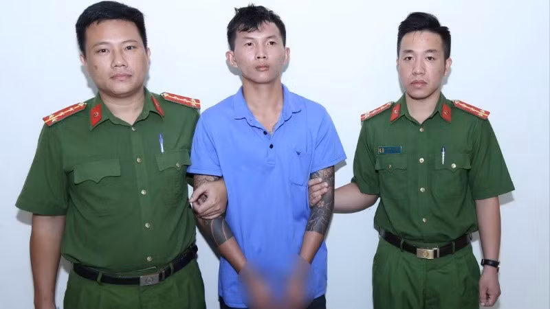 Nghi can Hoàng Thành Công bị bắt giữ sau 6 giờ gây án.