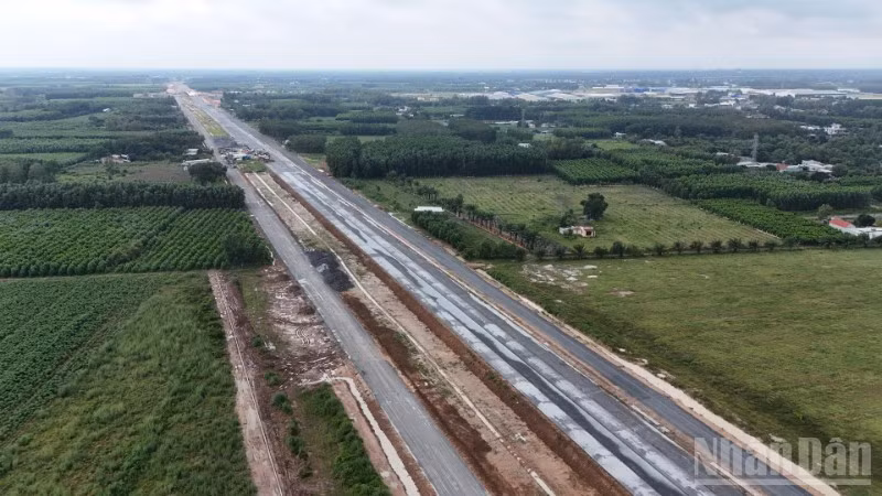 Dự án thành phần 3, đường Vành đai 3-Thành phố Hồ Chí Minh thi công đạt gần 50% khối lượng.