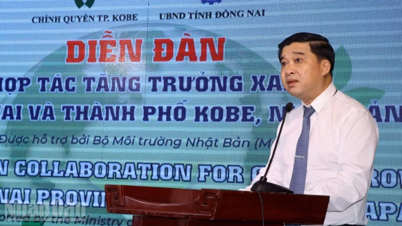 Phó Chủ tịch Ủy ban nhân dân tỉnh Đồng Nai Hồ Văn Hà phát biểu tại diễn đàn.