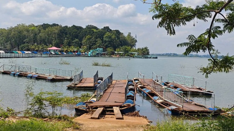 Ngày 3/3/2025, Báo Nhân Dân có bài phản ánh dấu hiệu khuất tất trong sử dụng khu đất diện tích 24ha, xây dựng công trình, kinh doanh du lịch trên đảo Ó, đảo Đồng Trường. 