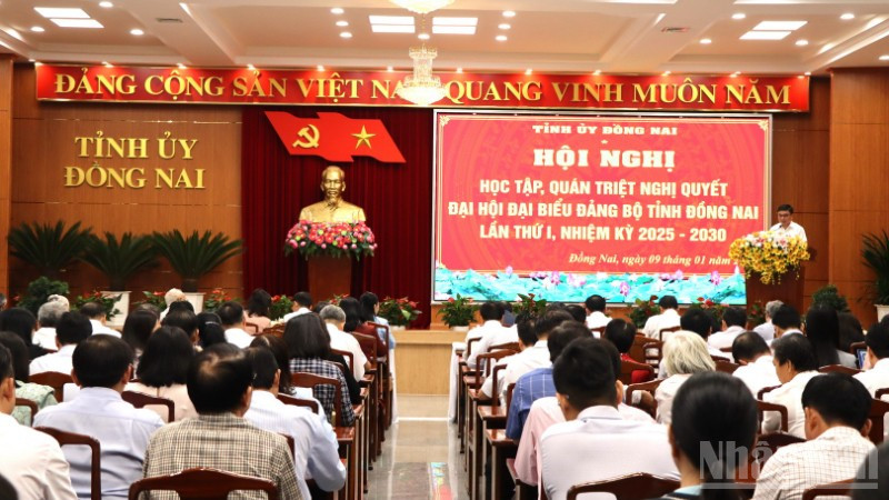 Quang cảnh hội nghị tại hội trường Tỉnh ủy Đồng Nai.