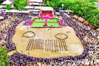 Nghi thức Mo Mường được thực hiện trong tất cả các lễ hội lớn của người dân tộc Mường.