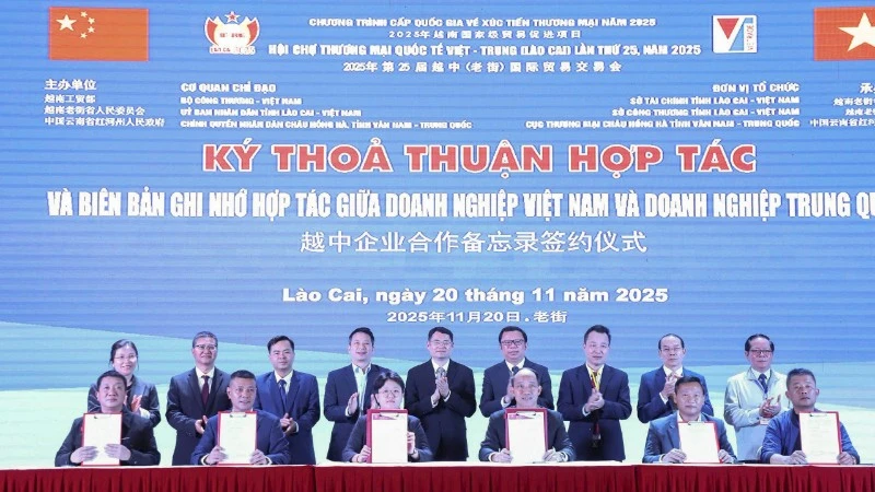 Doanh nghiệp hai bên ký kết thỏa thuận hợp tác.