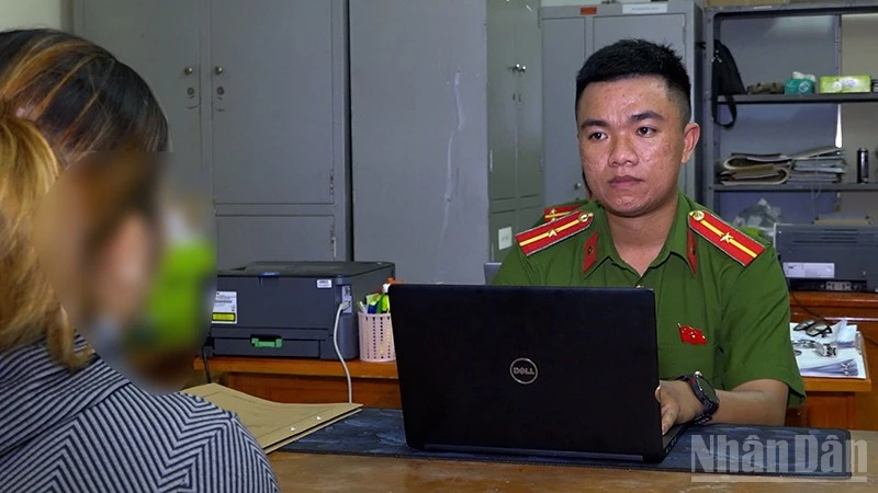 P.T.C.T. tại cơ quan công an.