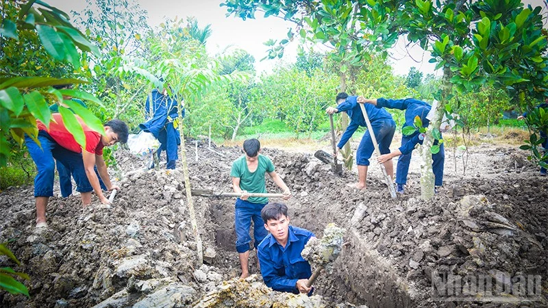 Đội K91 mở rộng khu vực đào tìm với gần 500m³ đất.