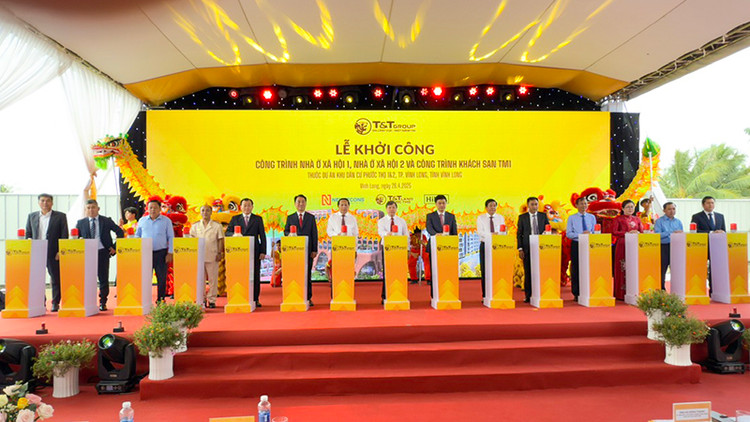 Nghi thức lễ khởi công các công trình nhà ở xã hội và khách sạn.